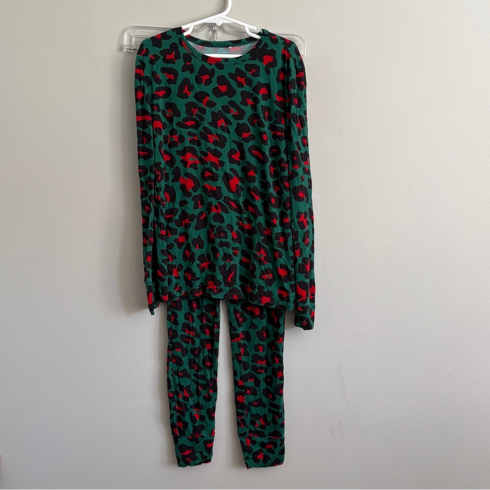 Posh Peanut Girls Holiday Green Red Leopard Bamboo Pajama Set Size 10/12 EUC